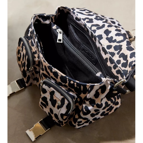 Nunoo Hilma Recycled Canvas Shoulder Bag - Picture 2 of 7